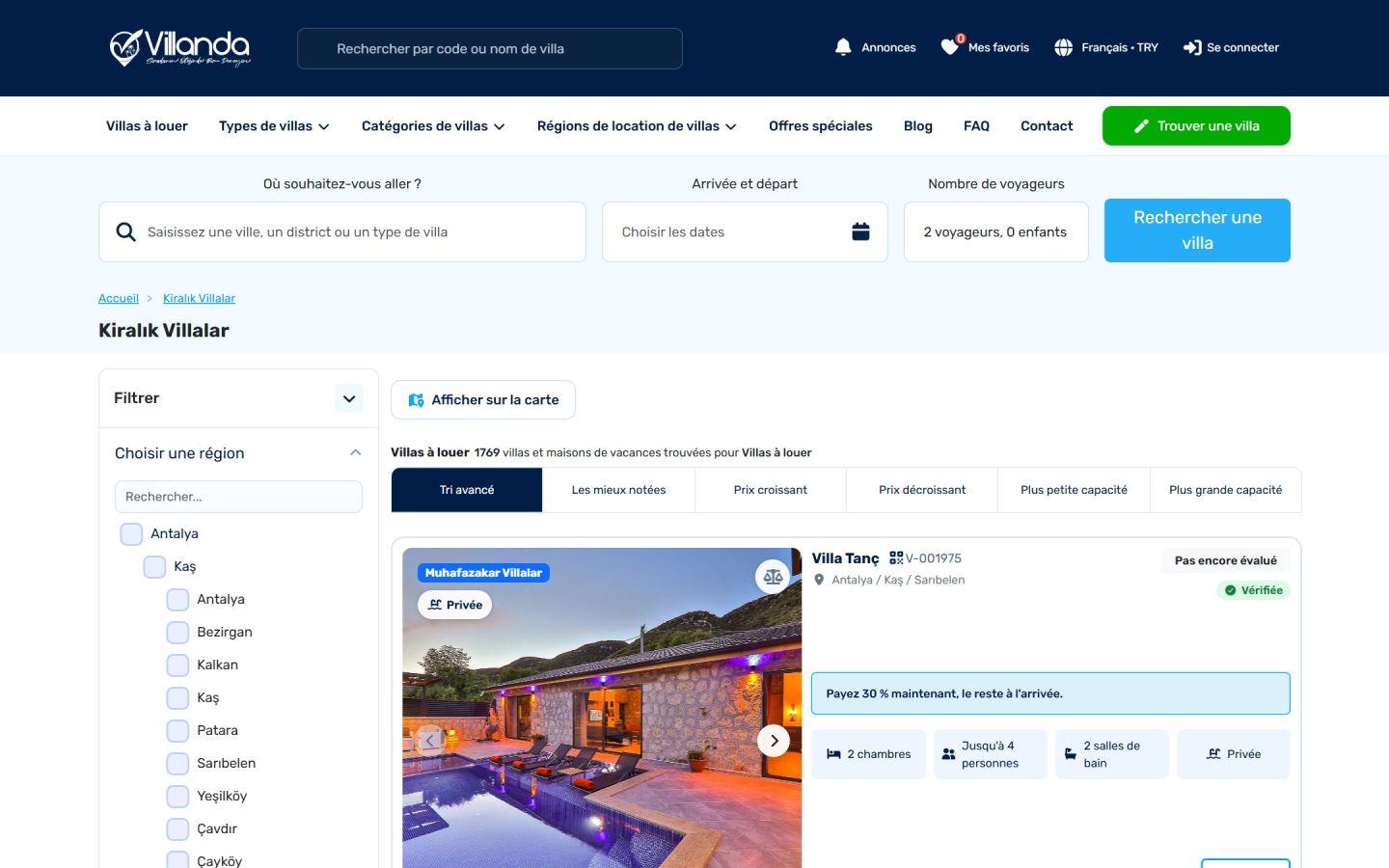 Liste de villas avec filtre par région et tri